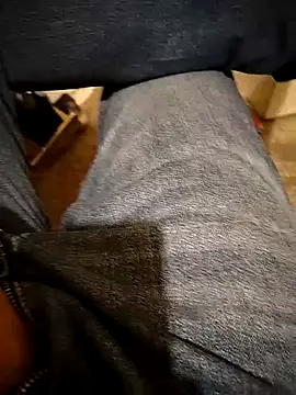 Snapshot of A_man_in_public chatting on October 2025 07:42:02 PM A man in public online show from October 2025 07:42:02 PM