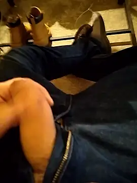 Snapshot of A_man_in_public chatting on January 2026 12:41:01 PM A man in public online show from January 2026 12:41:01 PM