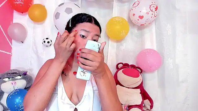JessyZoe online show from July 2026 04:01:02 PM