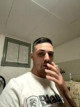 Snapshot of iltoscano95 chatting on September 2025 06:24:01 PM iltoscano95 online show from September 2025 06:24:01 PM