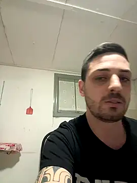 Snapshot of iltoscano95 chatting on October 2025 07:25:02 PM iltoscano95 online show from October 2025 07:25:02 PM