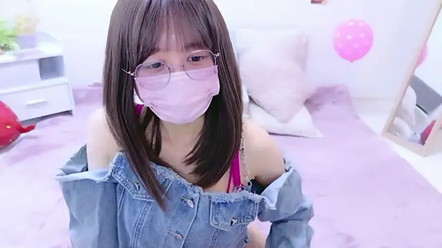 Snapshot of chihiro_ri chatting on May 2026 09:36:02 AM chihiro ri online show from May 2026 09:36:02 AM