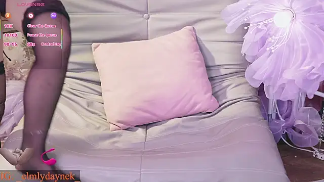 Snapshot of Anytoly chatting on September 2025 10:16:02 AM Anytoly online show from September 2025 10:16:02 AM