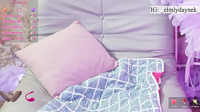 Snapshot of Anytoly chatting on October 2025 09:09:01 AM Anytoly online show from October 2025 09:09:01 AM