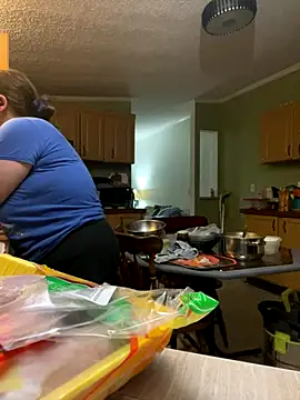 velvetta  online show from October 2025 10:32:02 PM