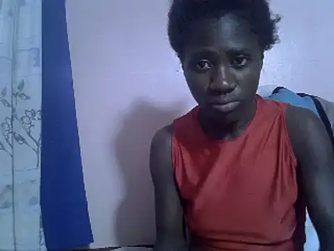 Snapshot of Petite_rider chatting on February 2025 04:11:02 AM Petite rider online show from February 2025 04:11:02 AM