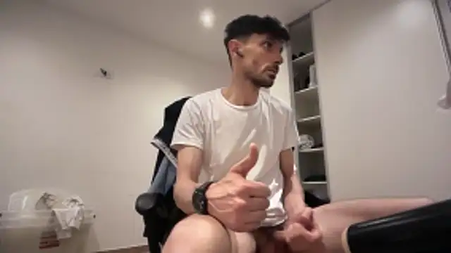 nicolaaaaas online show from November 2025 12:31:01 AM