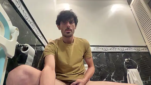 Snapshot of nicolaaaaas chatting on March 2026 05:29:01 PM nicolaaaaas online show from March 2026 05:29:01 PM