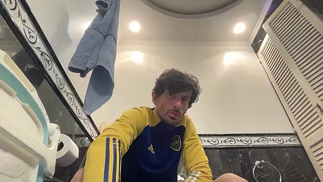 Snapshot of nicolaaaaas chatting on March 2026 12:39:01 AM nicolaaaaas online show from March 2026 12:39:01 AM