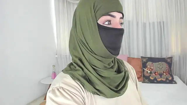 Uzra hayed online show from May 2026 01:29:02 PM