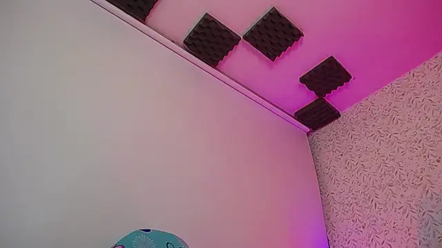 luly pink online show from February 2026 03:55:02 AM