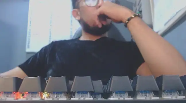 Snapshot of Tyson_BearX chatting on December 2024 06:33:01 AM Tyson BearX online show from December 2024 06:33:01 AM