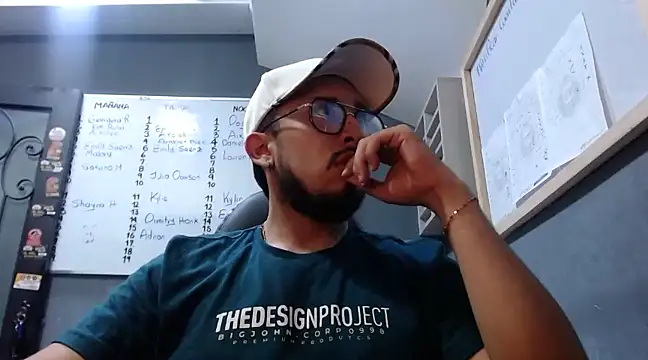 Snapshot of Tyson_BearX chatting on January 2025 02:58:02 AM Tyson BearX online show from January 2025 02:58:02 AM