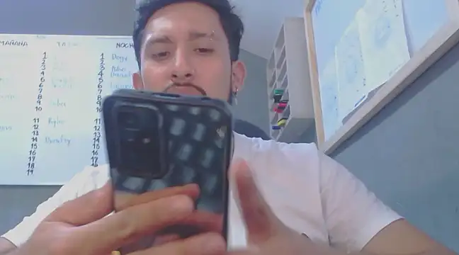 Snapshot of Tyson_BearX chatting on January 2025 07:49:01 PM Tyson BearX online show from January 2025 07:49:01 PM