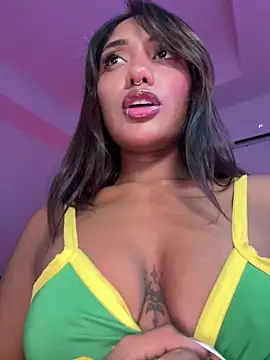 Snapshot of VictoireFeller chatting on February 2026 03:32:02 AM VictoireFeller online show from February 2026 03:32:02 AM