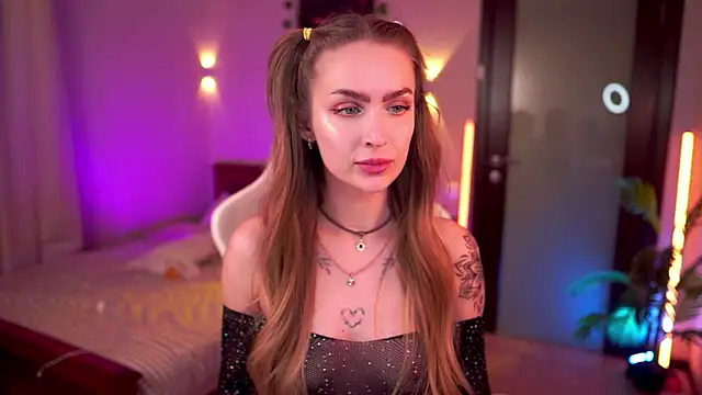 Kamila icee online show from March 2026 09:29:01 PM