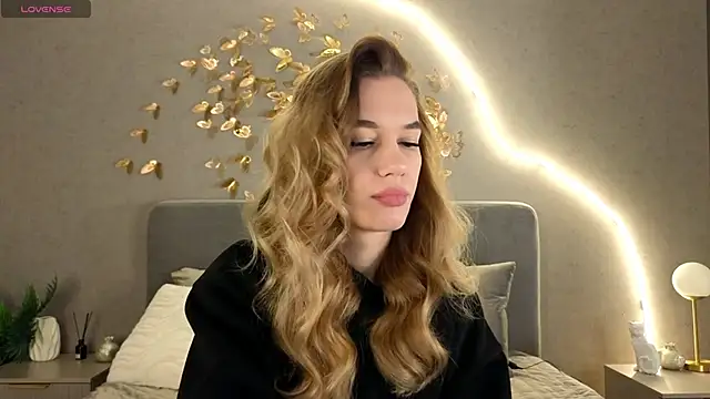 Snapshot of BBabyShark chatting on February 2025 03:08:02 AM BBabyShark online show from February 2025 03:08:02 AM