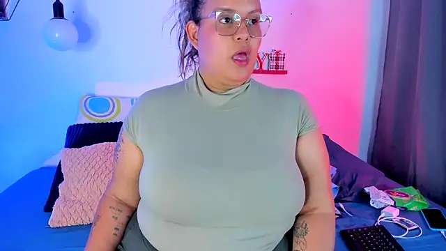 Snapshot of monicabbw_ chatting on January 2025 09:29:01 PM monicabbw online show from January 2025 09:29:01 PM