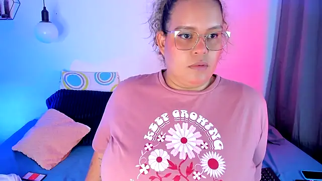 Snapshot of monicabbw_ chatting on January 2025 11:13:01 PM monicabbw online show from January 2025 11:13:01 PM