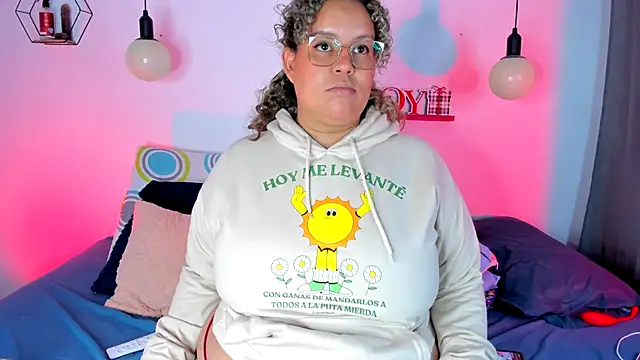 Snapshot of monicabbw_ chatting on February 2025 12:10:01 AM monicabbw online show from February 2025 12:10:01 AM