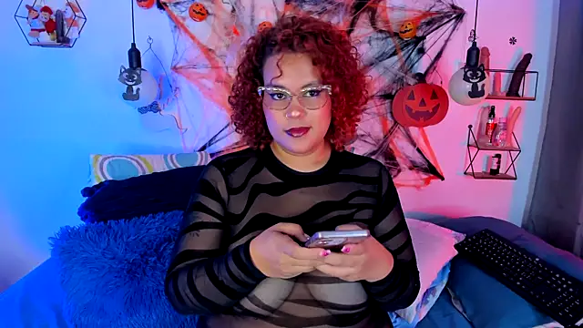 Snapshot of monicabbw_ chatting on October 2025 01:02:02 AM monicabbw online show from October 2025 01:02:02 AM