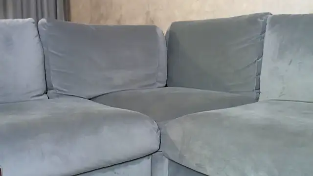 LuanaDess online show from December 2025 12:29:01 AM