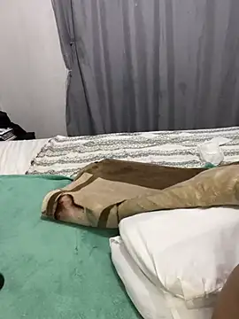 Snapshot of MimiCurves chatting on January 2025 01:37:02 AM MimiCurves online show from January 2025 01:37:02 AM