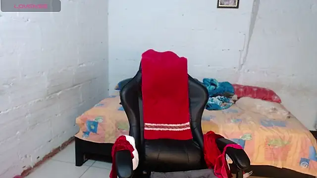 Snapshot of Giorgia_xue53 chatting on December 2024 07:57:01 AM Giorgia xue53 online show from December 2024 07:57:01 AM