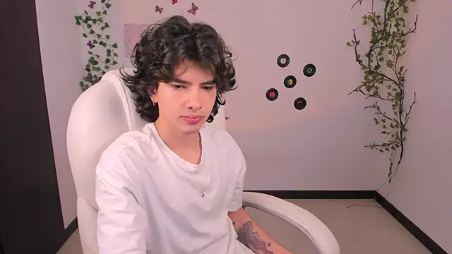 Angelo duarte online show from September 2025 06:01:02 PM