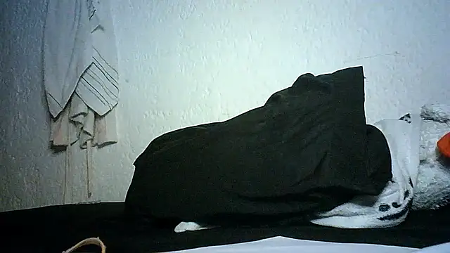 Snapshot of Bellabeltrann chatting on November 2025 11:51:02 PM Bellabeltrann online show from November 2025 11:51:02 PM