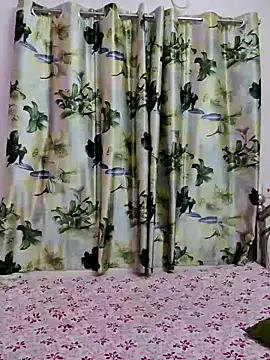 Snapshot of Natasha-143 chatting on November 2025 07:18:02 PM Natasha-143 online show from November 2025 07:18:02 PM