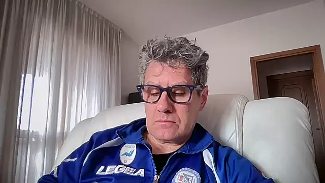 Snapshot of Britmi chatting on February 2026 10:18:01 AM Britmi online show from February 2026 10:18:01 AM