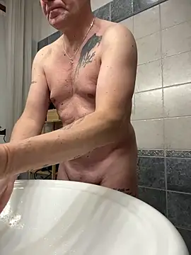 Snapshot of Britmi chatting on February 2026 05:59:02 AM Britmi online show from February 2026 05:59:02 AM