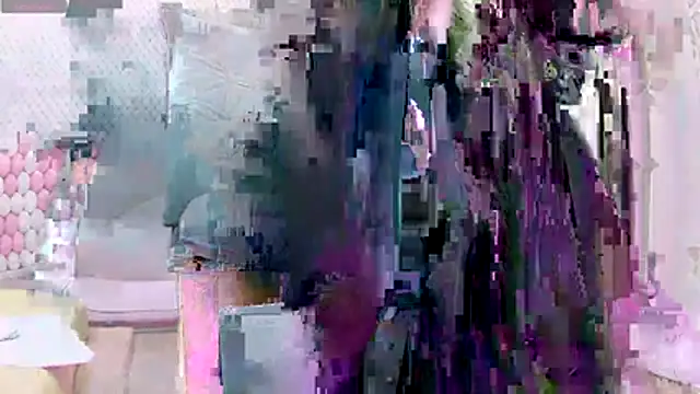 Snapshot of Sumi_y chatting on April 2026 02:47:02 AM Sumi y online show from April 2026 02:47:02 AM