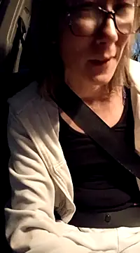 Snapshot of Timide_girl2 chatting on January 2025 01:21:02 PM Timide girl2 online show from January 2025 01:21:02 PM