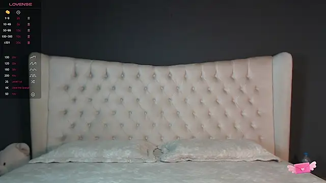 nichole bree  online show from January 2025 11:24:01 AM