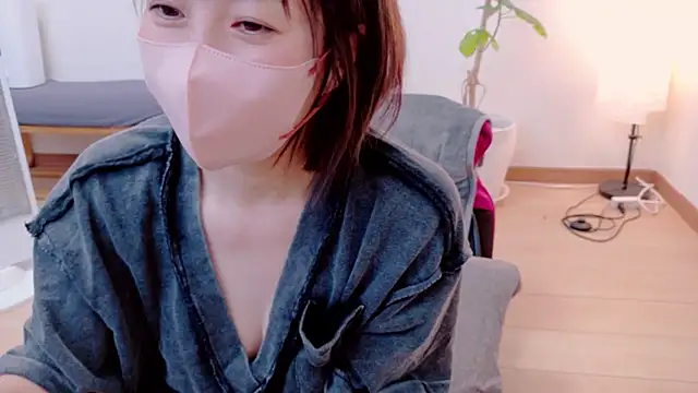 CherryMomo online show from June 2026 12:19:01 AM