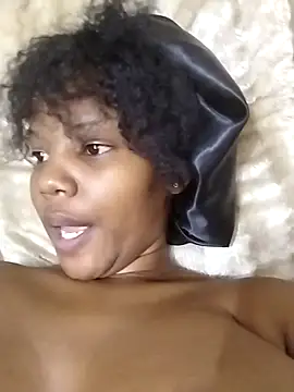 Snapshot of Spotty_Coochie chatting on March 2025 08:14:02 PM Spotty Coochie online show from March 2025 08:14:02 PM