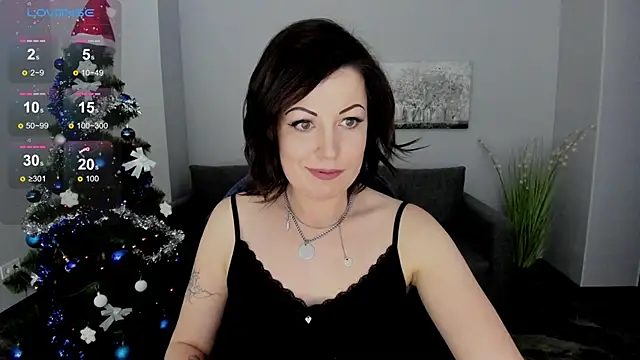 Emily Midlton online show from December 2024 04:30:02 PM