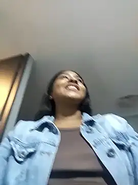 Berry Bans online show from February 2025 05:02:01 AM