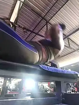 Berry Bans online show from February 2025 05:15:01 PM