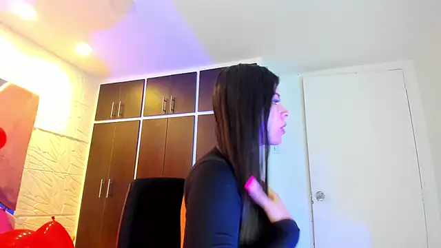 Charlotte Ice1 online show from February 2025 01:22:02 PM