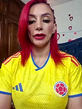 RedQueenMilf online show from June 2026 12:09:02 AM
