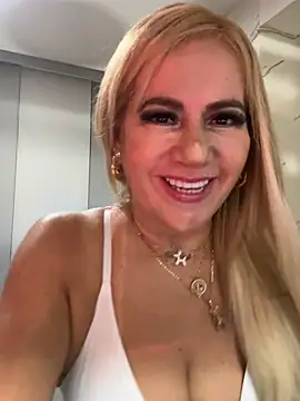 LARIANA RIVERA23 online show from June 2026 08:48:01 AM