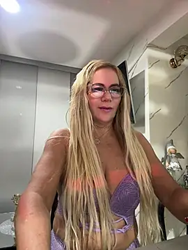 LARIANA RIVERA23 online show from July 2026 04:04:02 AM