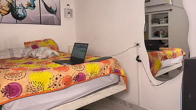 wendy alejo1712 online show from November 2025 09:13:02 PM