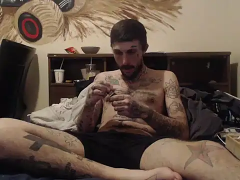 hungandtatted666 online show from December 2024 09:28:02 AM