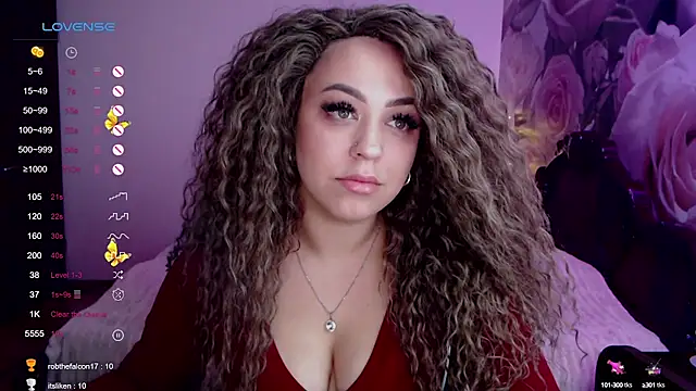 Snapshot of _Just_a_queen_3 chatting on December 2024 06:19:01 PM Just a queen 3 online show from December 2024 06:19:01 PM