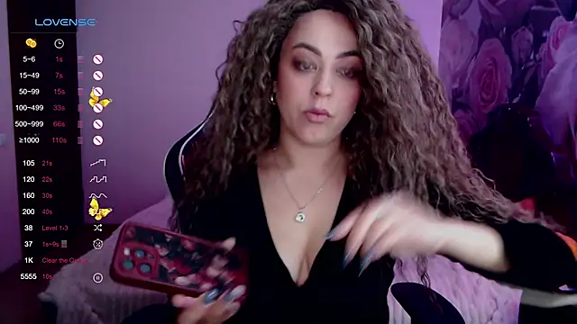 Snapshot of _Just_a_queen_3 chatting on December 2024 05:55:01 PM Just a queen 3 online show from December 2024 05:55:01 PM