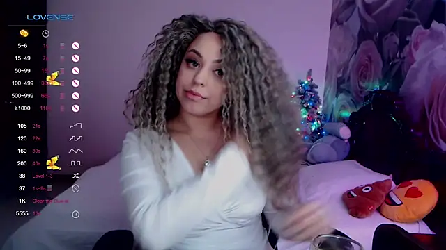 Snapshot of _Just_a_queen_3 chatting on January 2025 07:13:01 PM Just a queen 3 online show from January 2025 07:13:01 PM